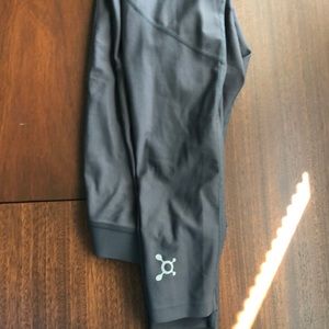 🧶orange theory leggings🧶